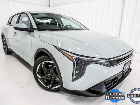Used 2025 Kia K4 EX image 10