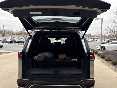 New 2025 Lexus LX 700h F Sport w/ Accessory Package (Z1) image 33