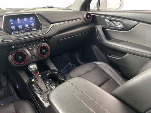 Used 2019 Chevrolet Blazer RS w/ Sun and Wheels Package FWD image 24