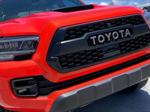 Used 2023 Toyota Tacoma TRD Pro AWD/4WD image 33