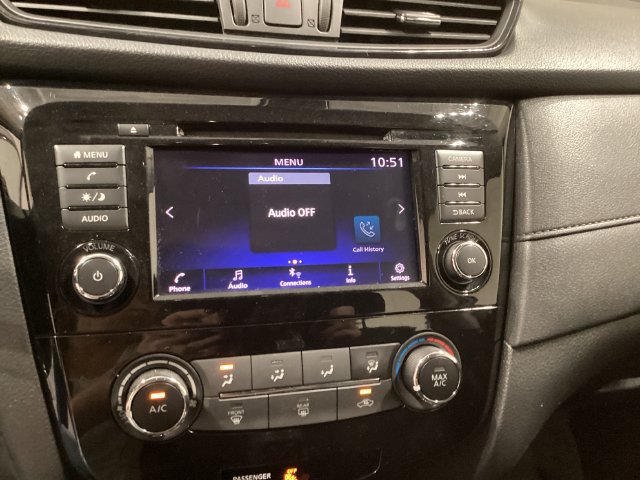 Used 2020 Nissan Rogue S FWD image 24