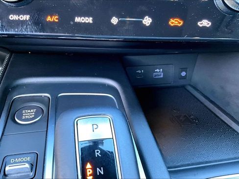 Certified 2025 INFINITI QX60 Luxe w/ Vision Package image 33