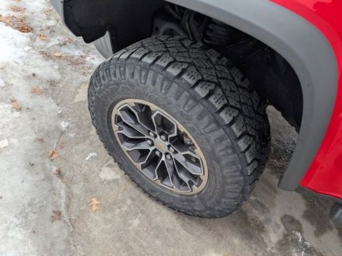 Used 2018 Chevrolet Colorado ZR2 image 8