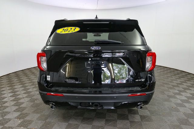 Used 2023 Ford Explorer ST-Line w/ Class IV Trailer Tow Package AWD/4WD image 9