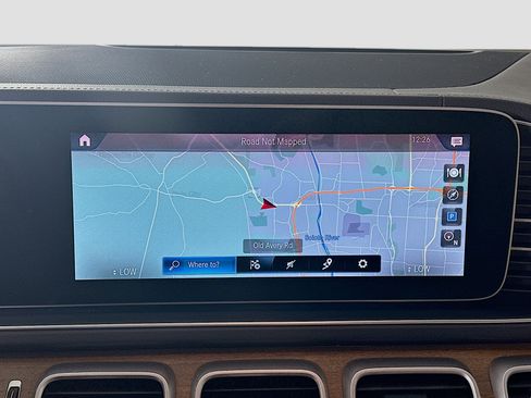 Used 2021 Mercedes-Benz GLS 450 4MATIC image 17