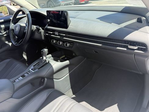 Certified 2024 Honda HR-V EX-L image 26