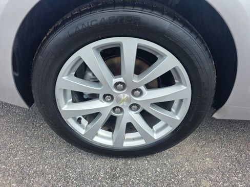 Used 2015 Chevrolet Malibu LT FWD image 16