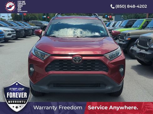 Used 2019 Toyota RAV4 XLE FWD image 9