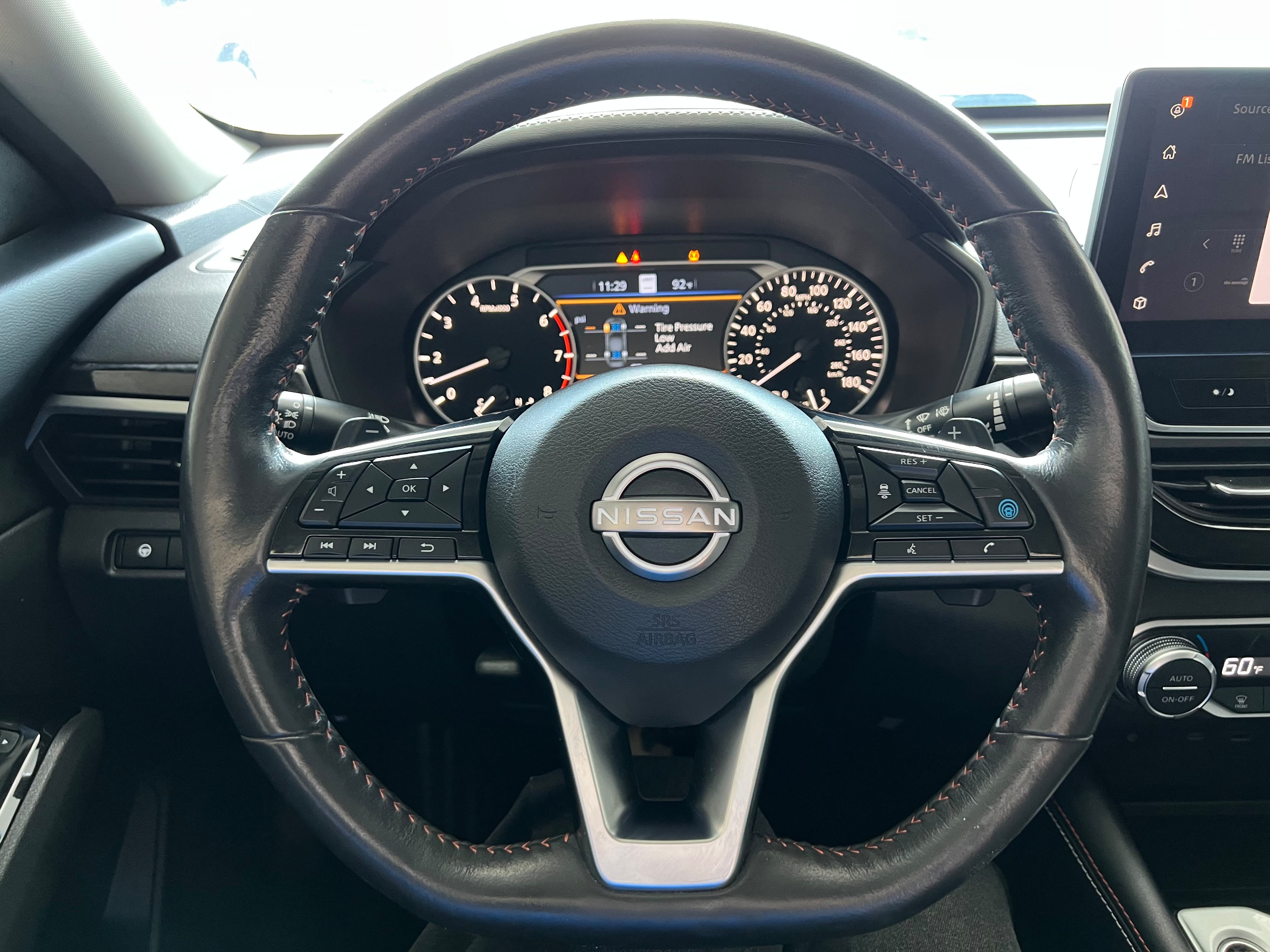 Used 2023 Nissan Altima 2.0 SR FWD image 18