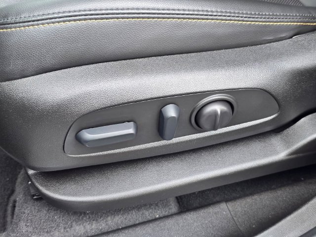 Used 2022 Chevrolet Equinox Premier AWD/4WD image 21