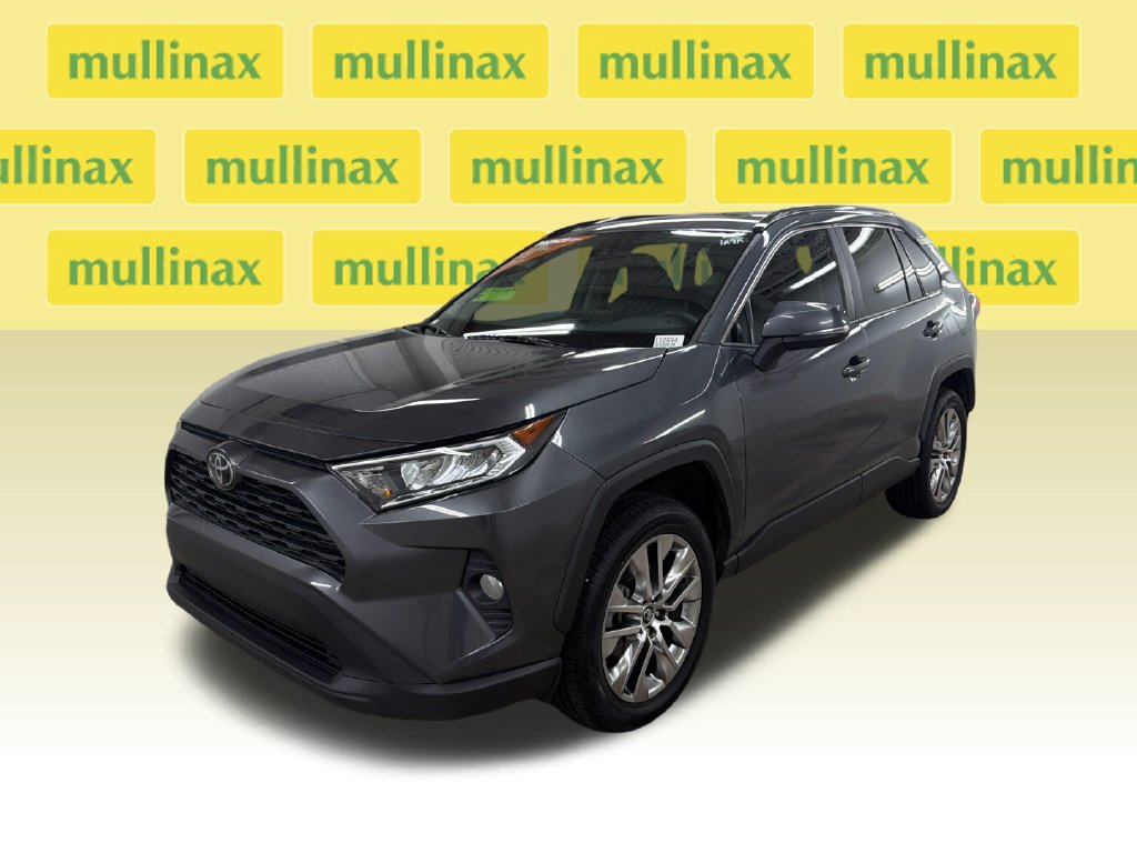 Used 2021 Toyota RAV4 XLE Premium FWD image 13