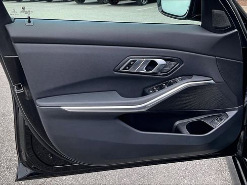 Used 2021 BMW 330i Sedan w/ M Sport Package image 24