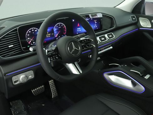 New 2026 Mercedes-Benz GLS 450 4MATIC image 4