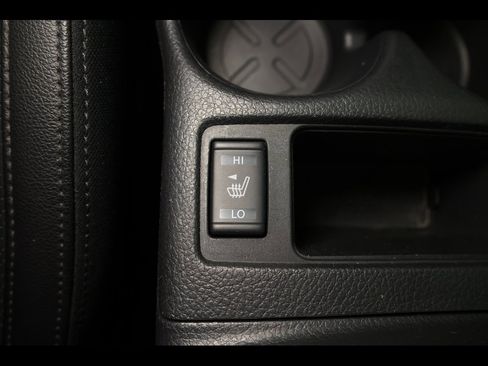 Used 2018 Nissan Rogue SL image 14