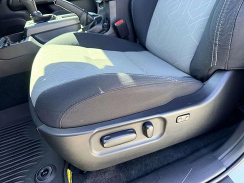 Certified 2023 Toyota Tacoma TRD Off-Road image 19