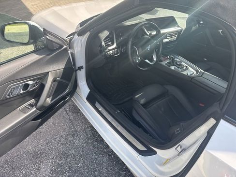 Used 2022 BMW Z4 sDrive30i w/ Driving Assistance Package RWD image 5