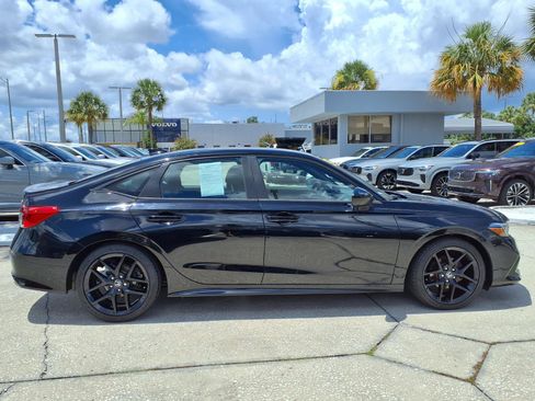 Used 2022 Honda Civic Sport image 8