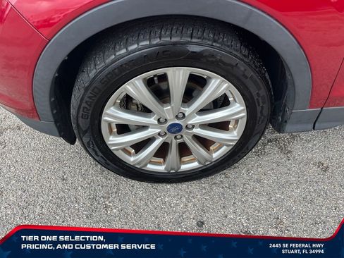 Used 2017 Ford Escape Titanium FWD image 8