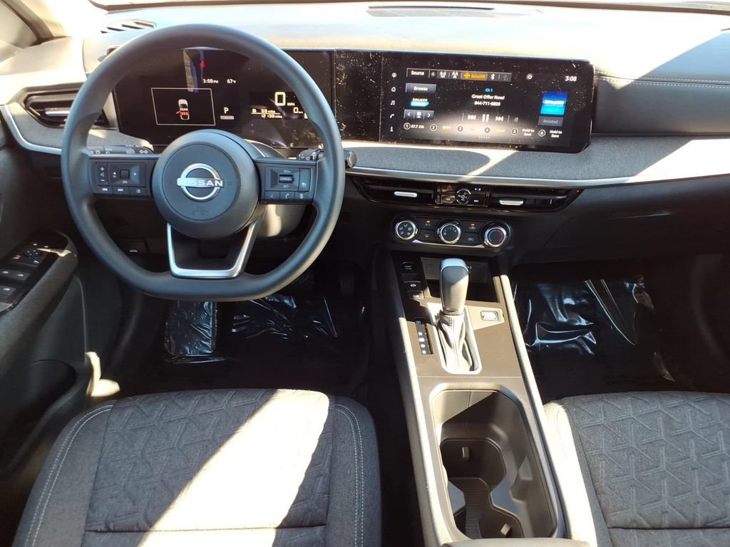 Certified 2025 Nissan Kicks SV FWD image 12