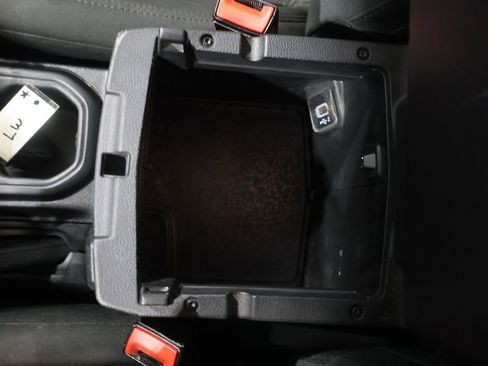 Used 2020 Jeep Wrangler Unlimited Sahara w/ Uconnect 4C Nav & Sound Group image 35