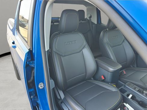 New 2025 Ford Maverick Lobo AWD/4WD image 30