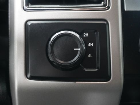 Used 2019 Ford F450 Lariat w/ Lariat Value Package AWD/4WD image 25