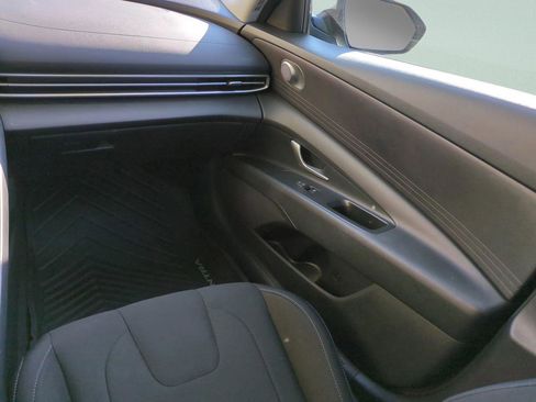 Certified 2023 Hyundai Elantra SEL image 16