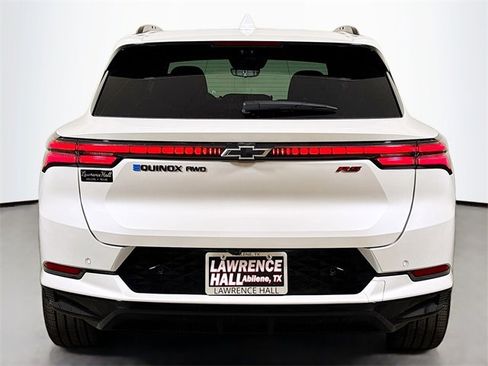 New 2025 Chevrolet Equinox EV RS image 4