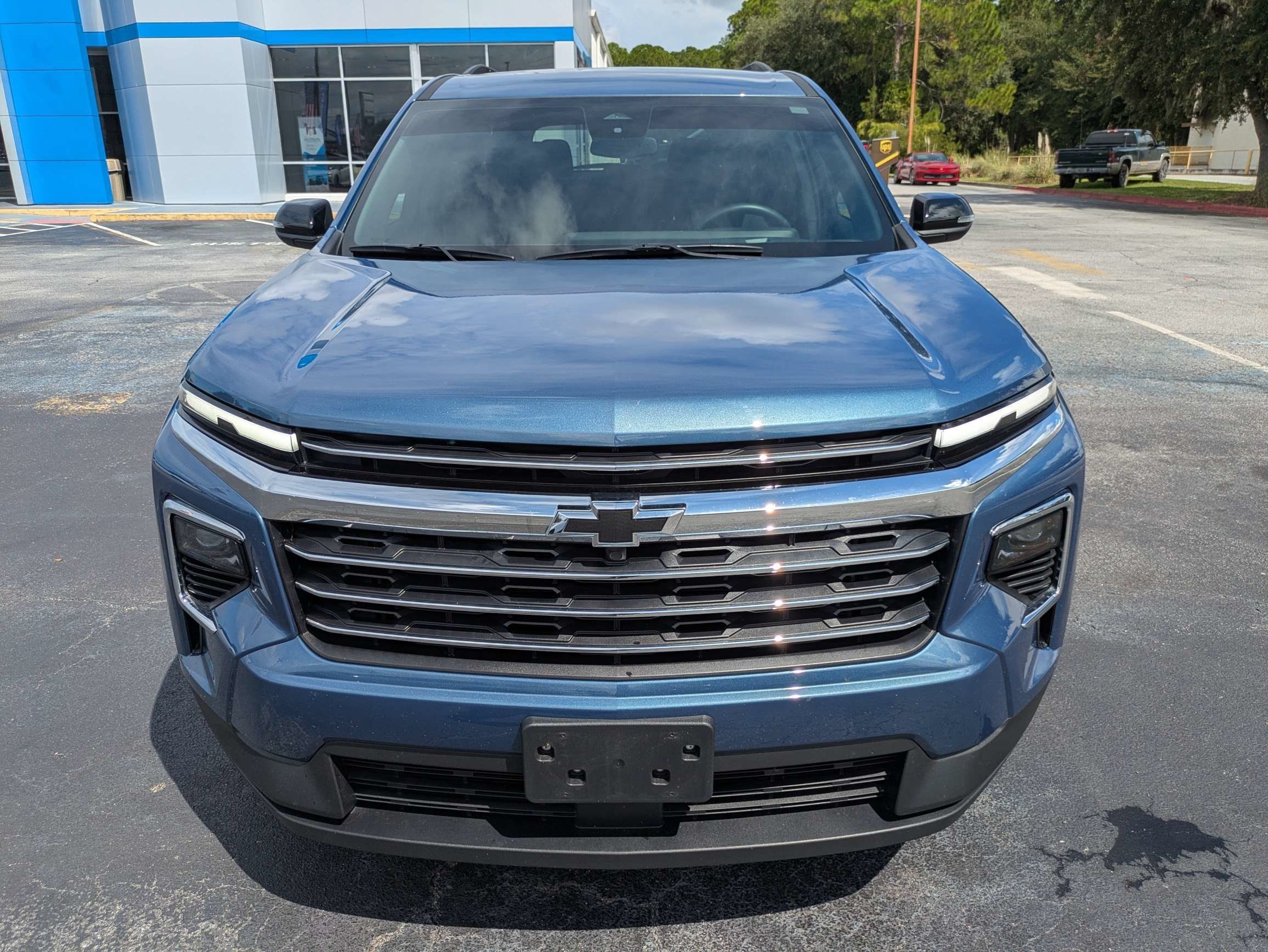 Used 2025 Chevrolet Traverse LT FWD image 31