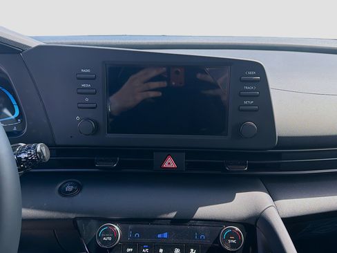 New 2026 Hyundai Elantra Sport FWD image 10