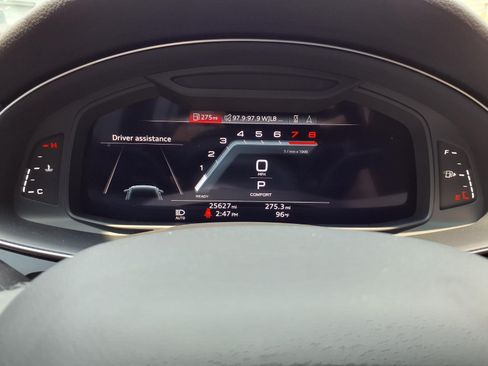Used 2023 Audi Q8 Premium Plus AWD/4WD image 16