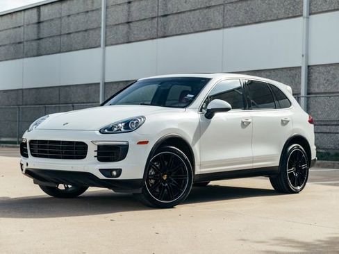 Used 2016 Porsche Cayenne S AWD/4WD image 26