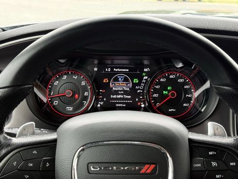 Used 2022 Dodge Charger R/T w/ Blacktop Package RWD image 37