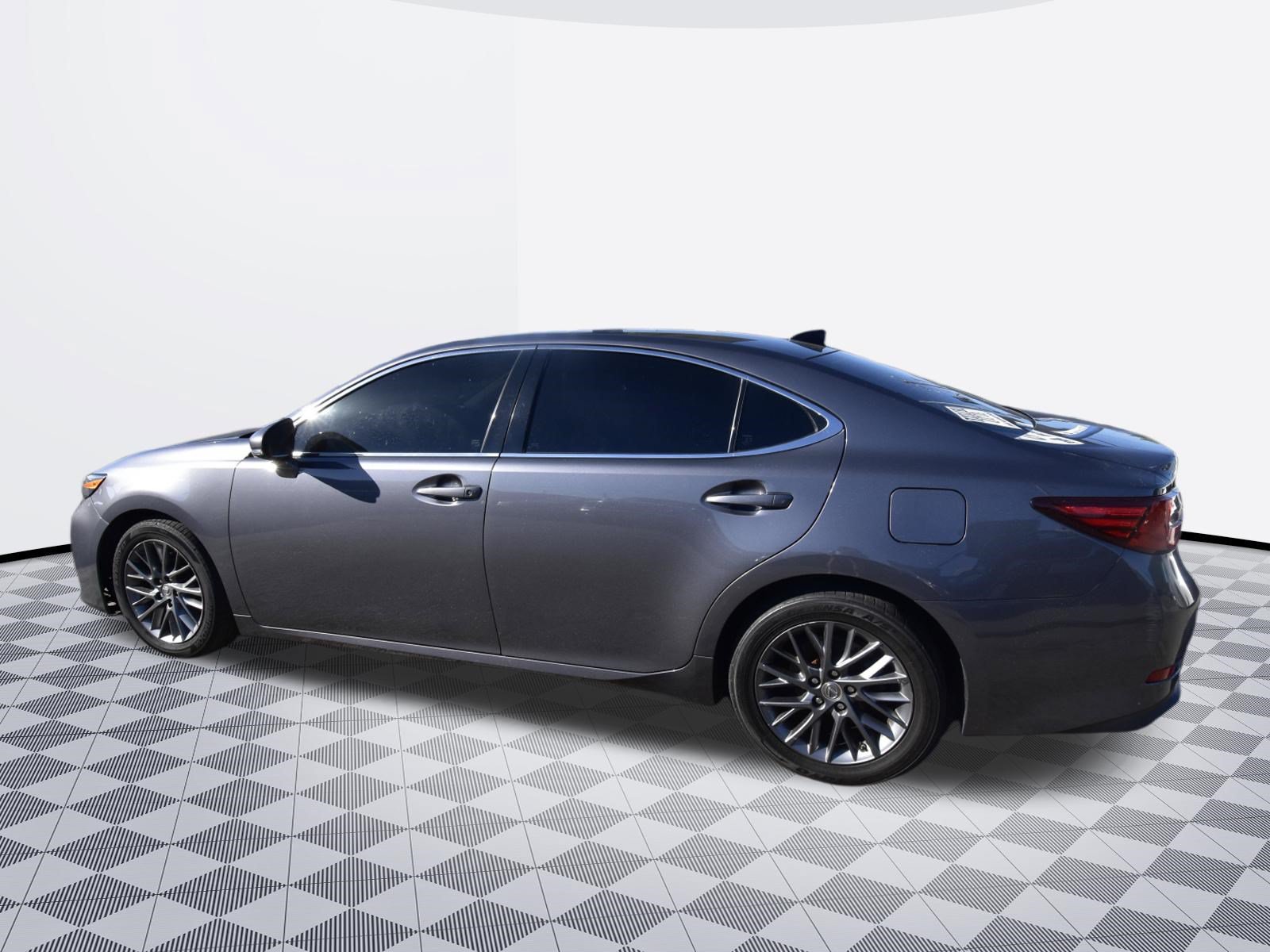 Used 2018 Lexus ES 350 w/ Navigation System Package FWD image 6
