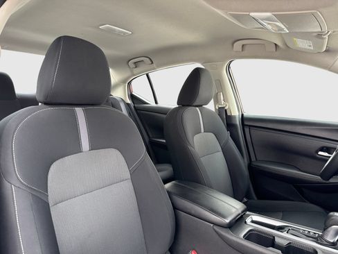 Used 2024 Nissan Sentra SV FWD image 39