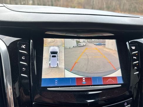 Used 2020 Cadillac Escalade Platinum image 28