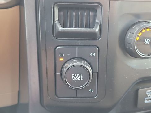 Used 2023 Ford F150 XLT image 24