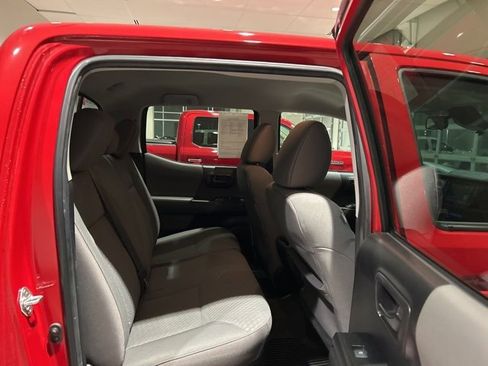 Used 2023 Toyota Tacoma SR image 15