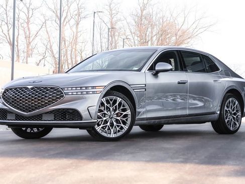 Used 2025 Genesis G90 3.5T image 2