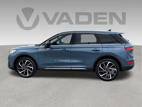 Used 2023 Lincoln Corsair Reserve FWD image 25