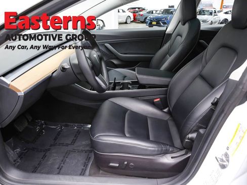 Used 2019 Tesla Model 3 Standard Range image 14