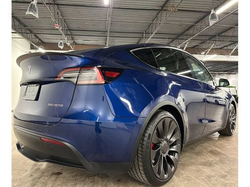 Used 2025 Tesla Model Y Performance image 13