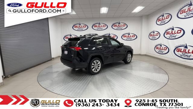Used 2021 Toyota RAV4 XLE Premium FWD image 8