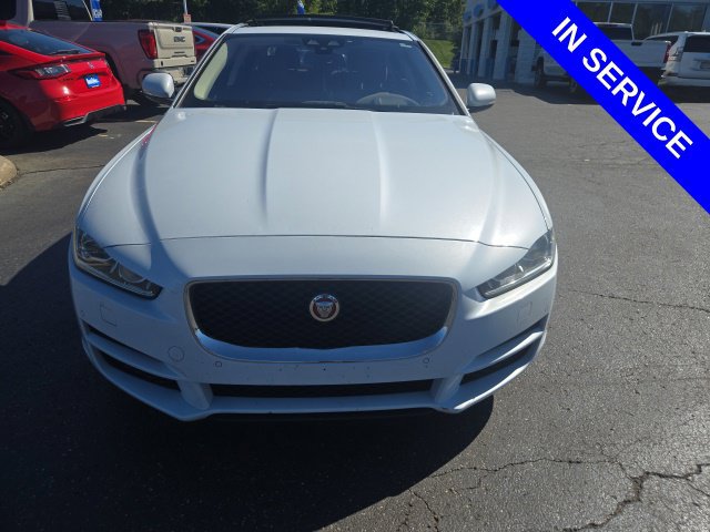 Used 2018 Jaguar XE Portfolio AWD/4WD image 2