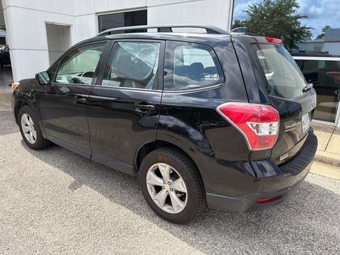 Used 2016 Subaru Forester 2.5i w/ Alloy Wheel Package AWD/4WD image 2
