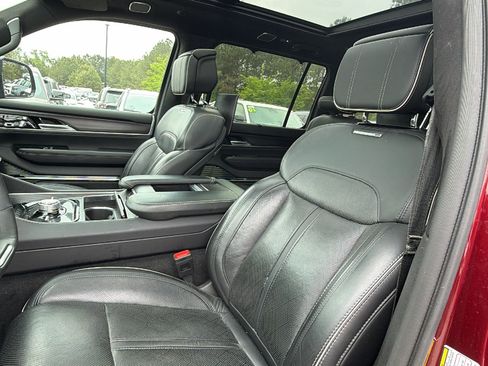 Certified 2025 Jeep Grand Wagoneer Series II Obsidian w/ Quick Order Packagew 28T AWD/4WD image 17