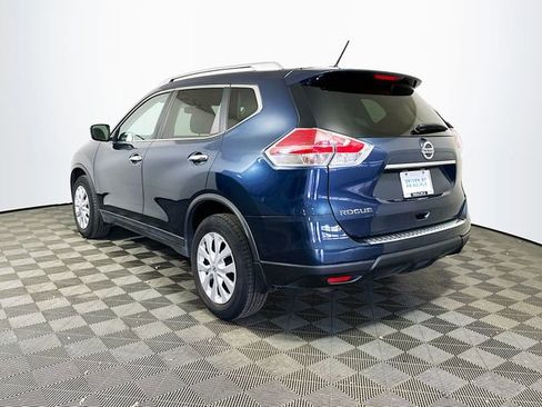Used 2016 Nissan Rogue S w/ Appearance Package image 6