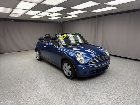 Used 2007 MINI Cooper Convertible FWD image 4