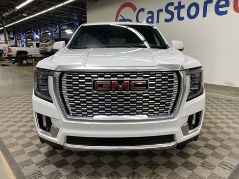 Used 2021 GMC Yukon Denali w/ Denali Premium Package image 4