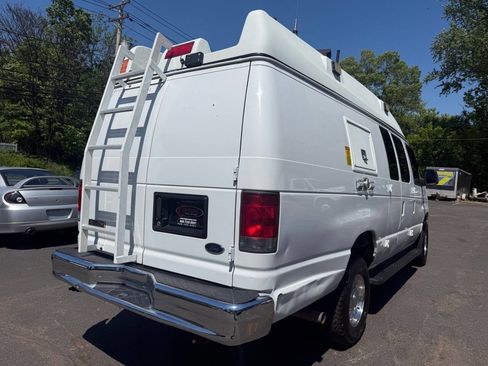 Used 2014 Ford E-350 and Econoline 350 Extended Super Duty w/ Premium Van Group RWD image 5